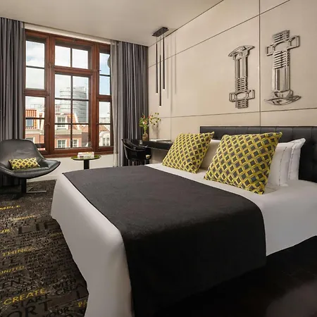 Art'otel Amsterdam, Powered By Radisson Szálloda 4*