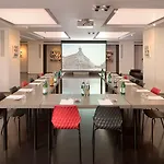 Otel Art'otel Amsterdam, Powered By Radisson 4*