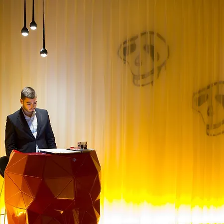Art'otel Amsterdam, Powered By Radisson מלון אמסטרדם
