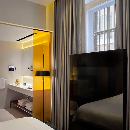 Art'otel Amsterdam, Powered By Radisson מלון