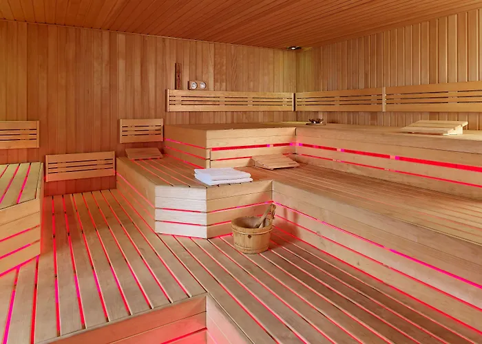 Art'otel Amsterdam, Powered By Radisson 4*