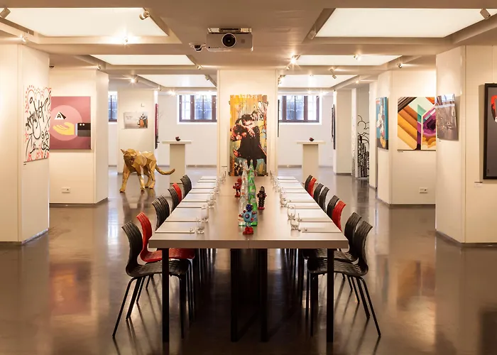 Art'otel Amsterdam, Powered By Radisson Hotel 4*