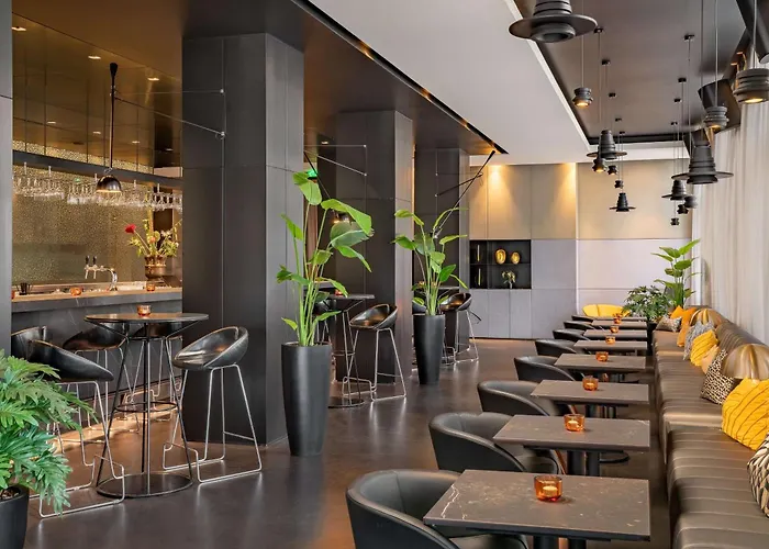 Art'otel Amsterdam, Powered By Radisson Hotel 4*