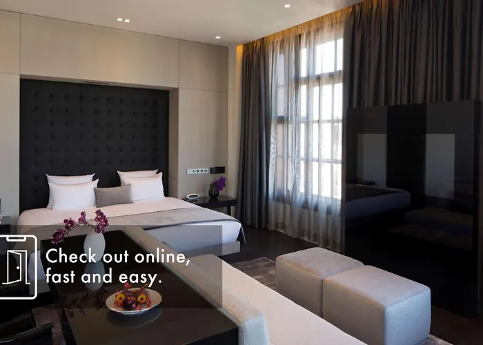 Art'otel Amsterdam, Powered By Radisson Hotel 4*