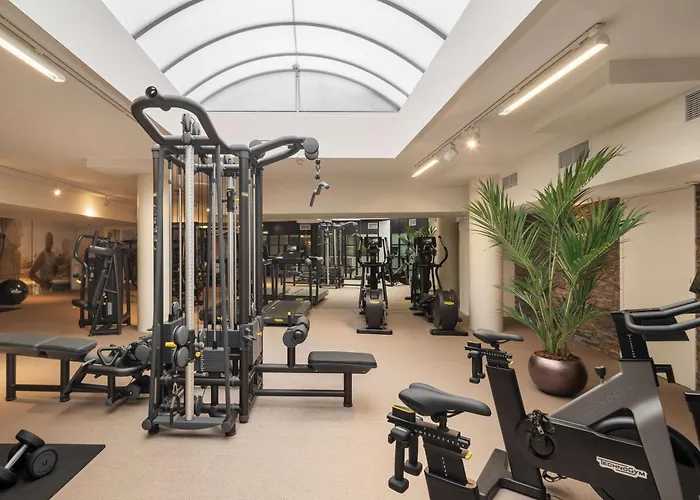 Art'otel Amsterdam, Powered By Radisson 4*