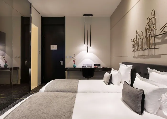 Art'otel Amsterdam, Powered By Radisson Hotel 4*