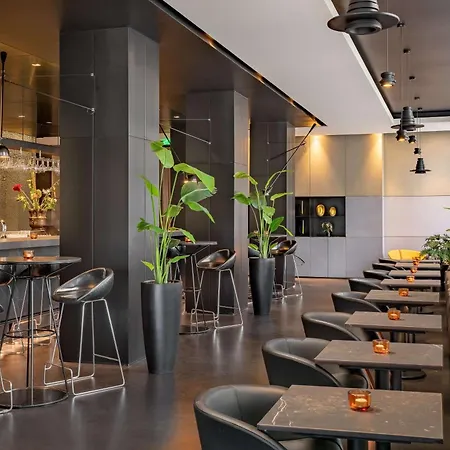 Art'otel Amsterdam, Powered By Radisson ホテル 4*