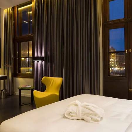 ホテル Art'otel Amsterdam, Powered By Radisson 4*